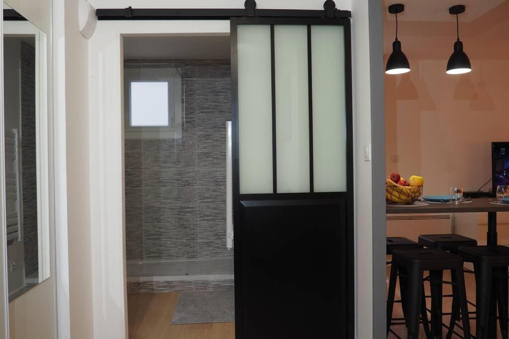 Le Faubourg-raines - Chaleureux A 5mn De La Gare Apartment